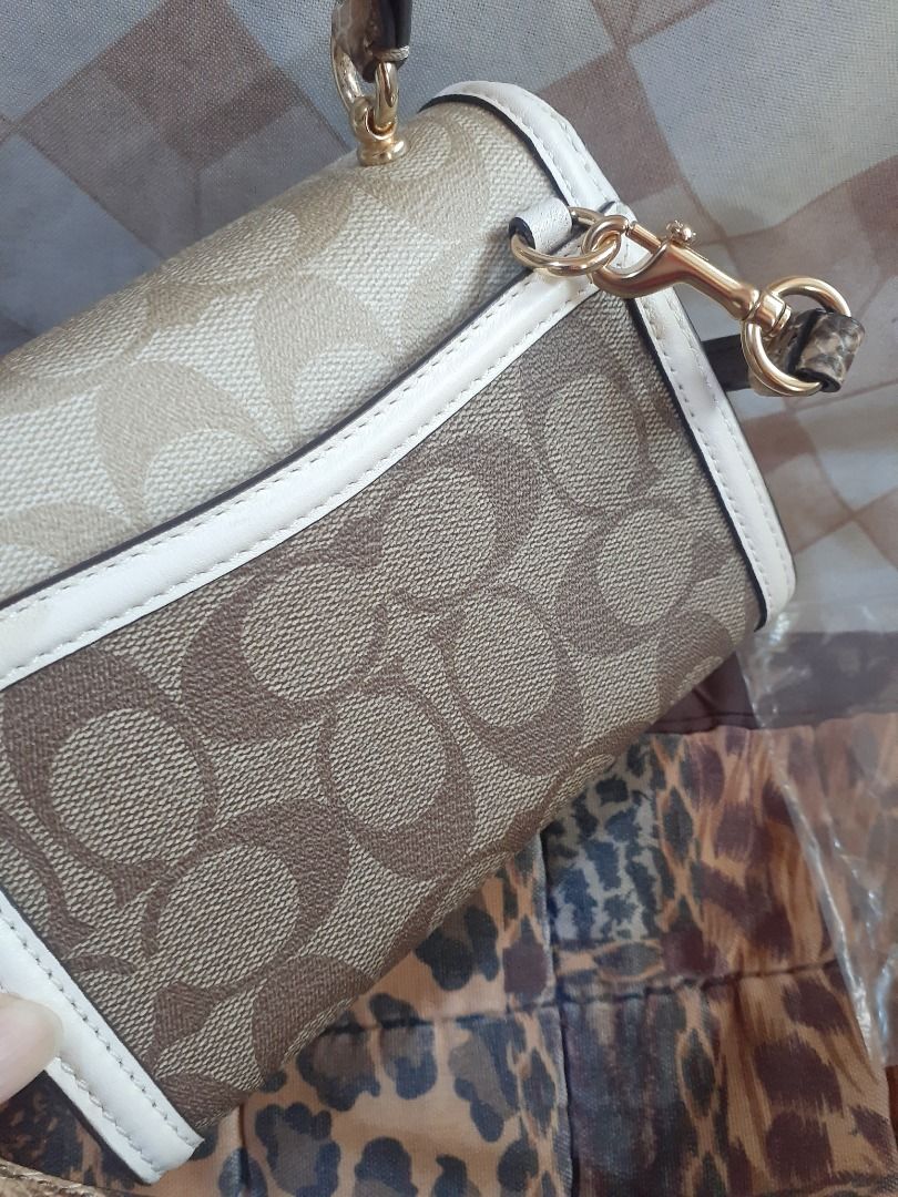 Coach micro tilly top handle in blocked signature canvas 2025