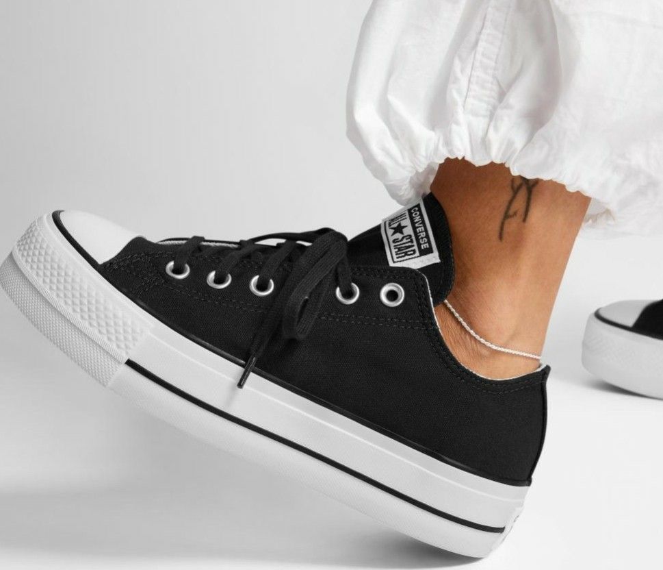 Black converse 2024 thick sole