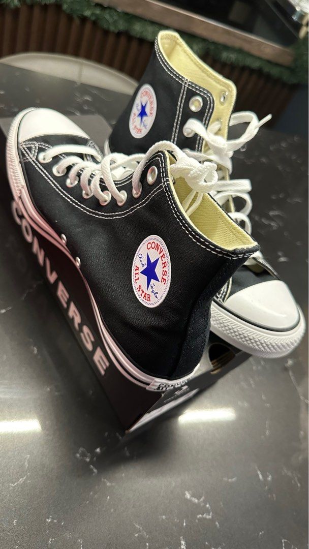 CONVERSE CHUCK 70 HI UNISEX SNEAKERS BLACK Men s Fashion Footwear Sneakers on Carousell