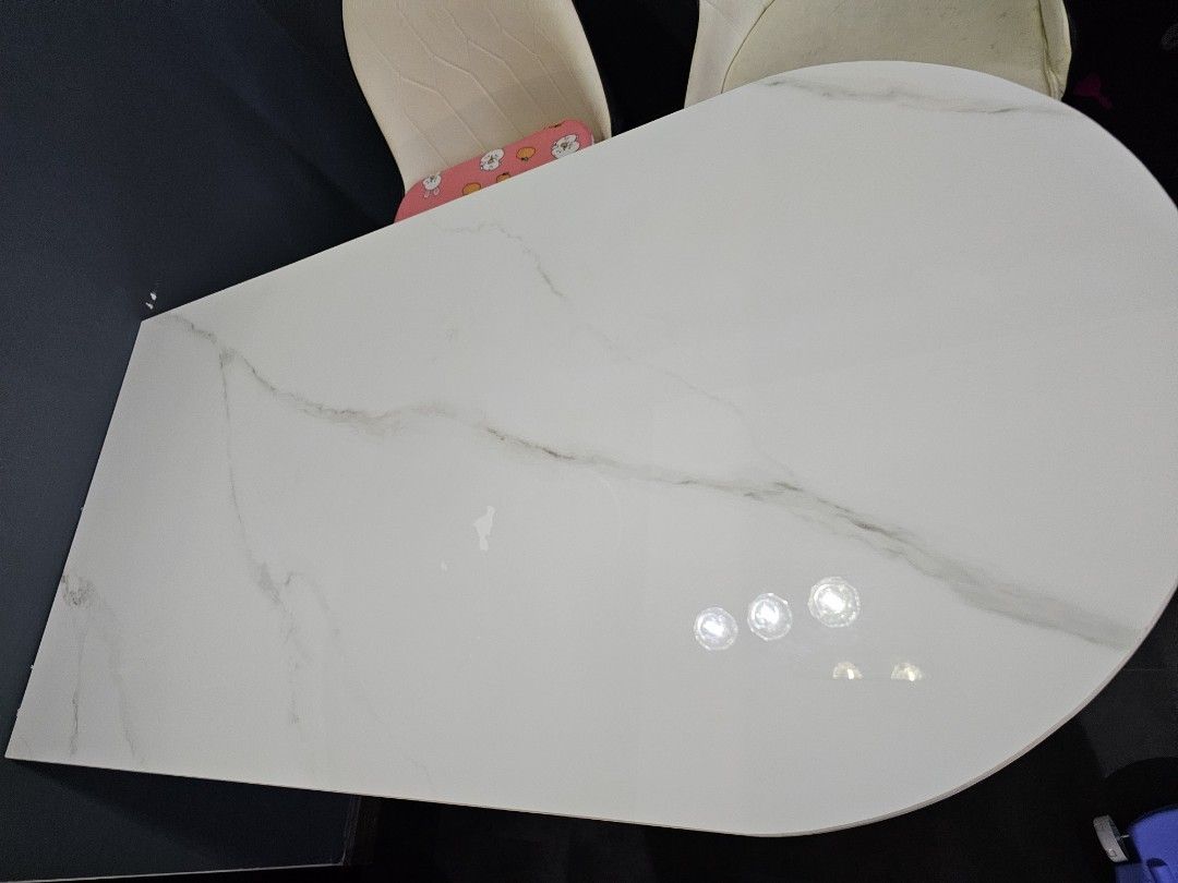 Dining Table (Category: Tables & Sets) located in Singapore. Submitted by alwaysgoodprice. (Listing ID 1275828335, Image 2). Description: Letting go this table as more family members moving in to my house and not enough space for everyone. Bought at 300plus SGD 6months back.