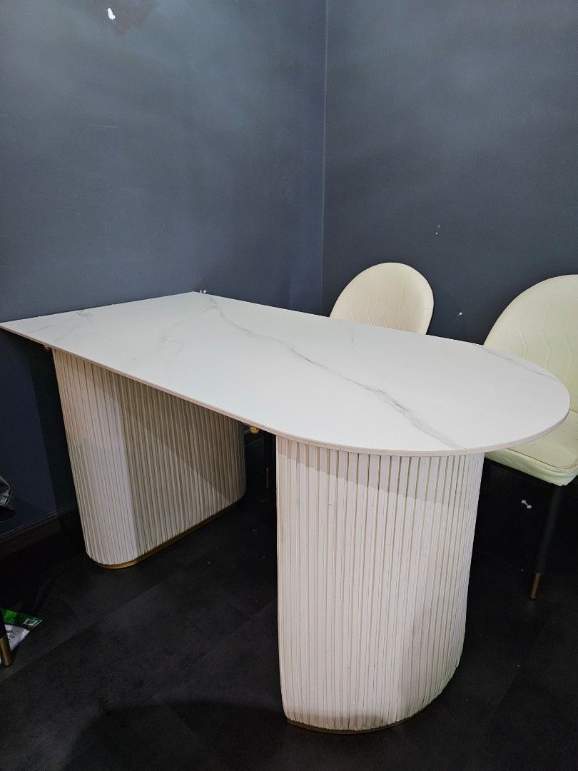Dining Table (Category: Tables & Sets) located in Singapore. Submitted by alwaysgoodprice. (Listing ID 1275828335, Image 1). Description: Letting go this table as more family members moving in to my house and not enough space for everyone. Bought at 300plus SGD 6months back.