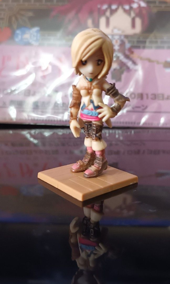 Final Fantasy Trading Arts Mini Vol.2 - Ashe (Category: Figurines & Statues) located in Minglanilla. Submitted by collectorboy143 (Listing ID 1277237600, Image 1). Description: Not original base.