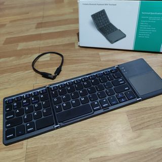 Foldable Bluetooth Keyboard with touchpad