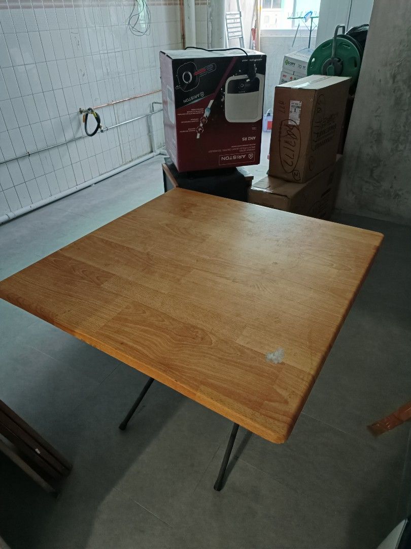 Foldable Table (Category: Tables & Sets) located in Singapore. Submitted by gohtt (Listing ID 1277195590, Image 1). Description: Foldable Multi-purpose table @ $30 Self pickup at 530552 or delivery for another additional $30.