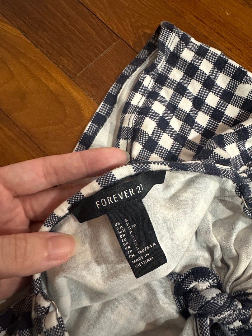 Forever 21 checkered top Women s Fashion Tops Sleeveless on