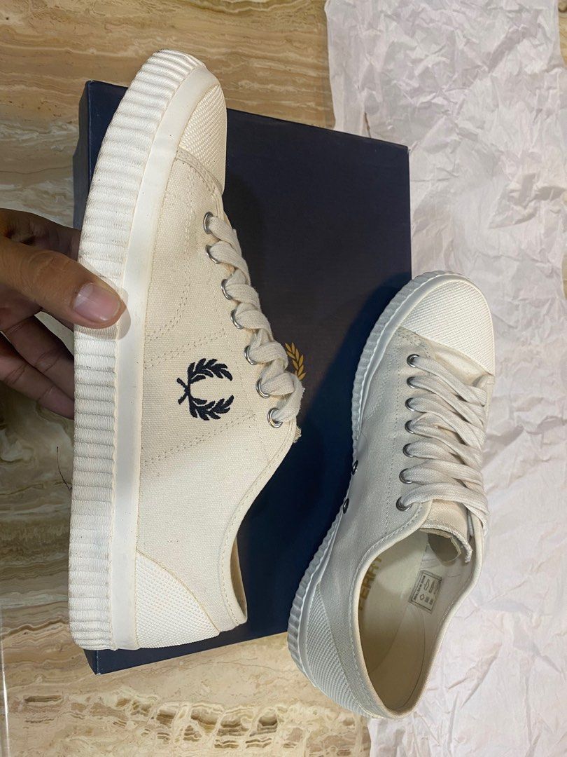 White fred clearance perry plimsolls