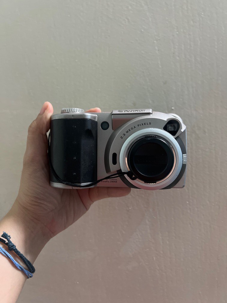 ▽ FUJIFILM finepix 2900z カメラ sddefault.jpg