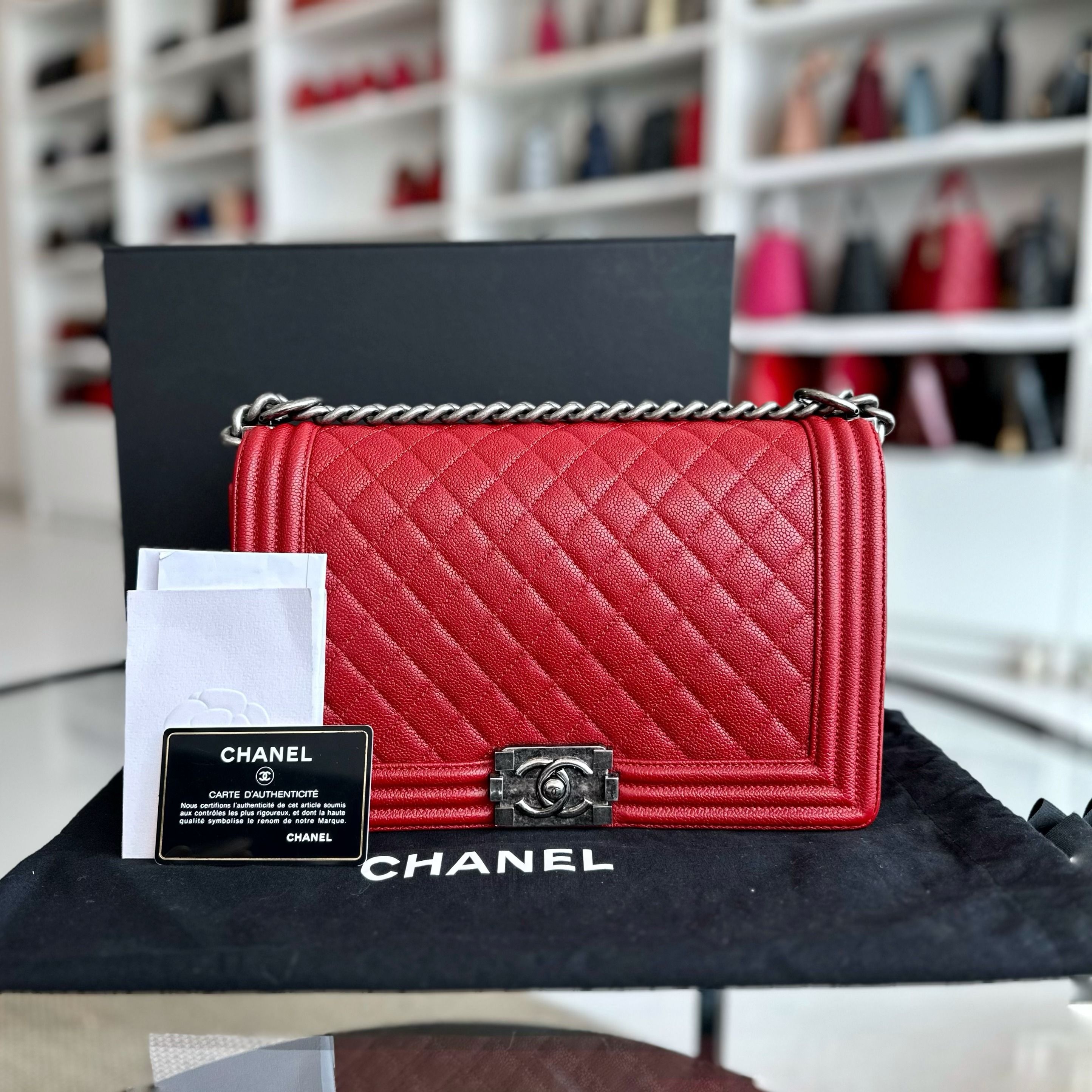 Chanel le boy red hotsell