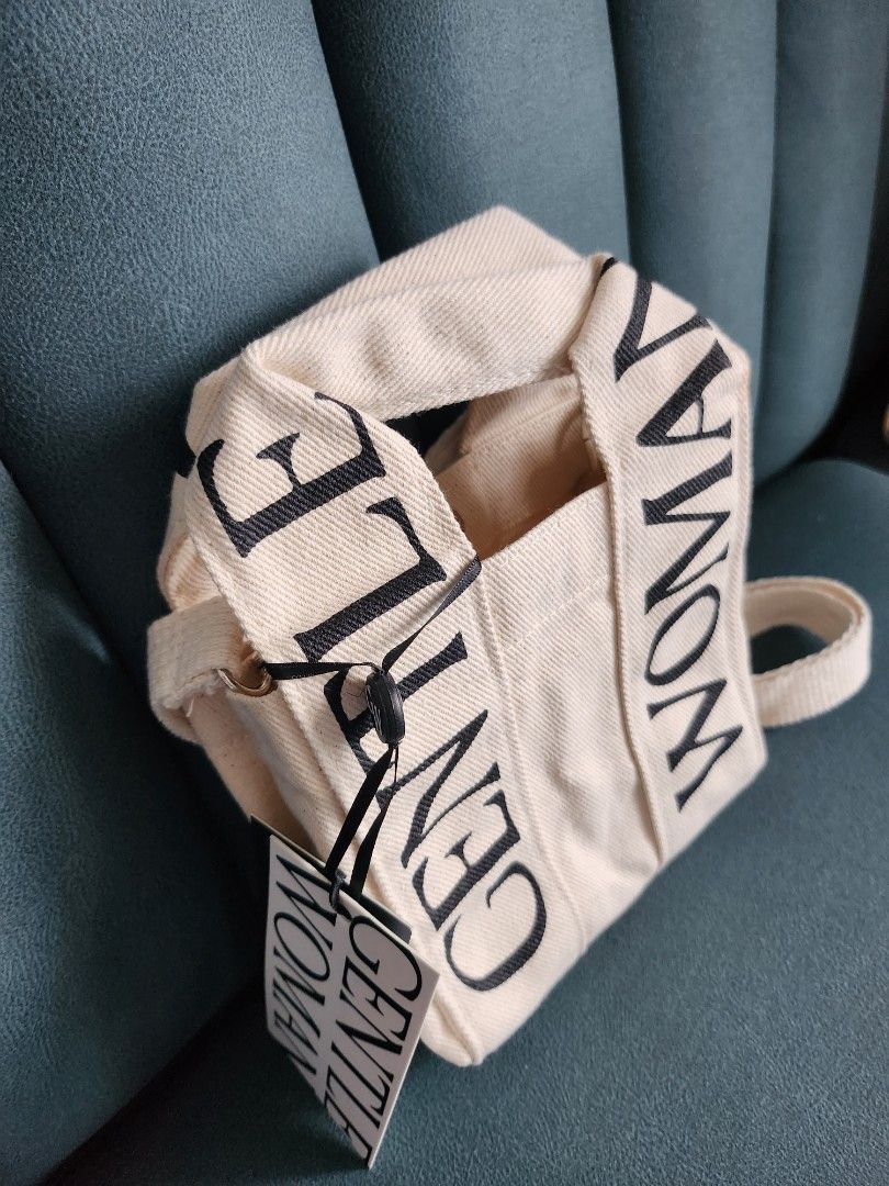 Aeca white hotsell tote bag