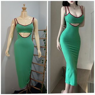 Knitted dress with side slit - Women