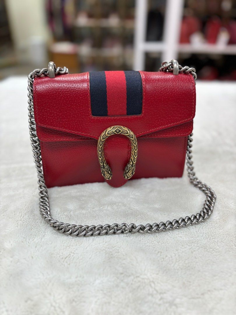GG Marmont small shoulder bag in red leather | GUCCI® ZA