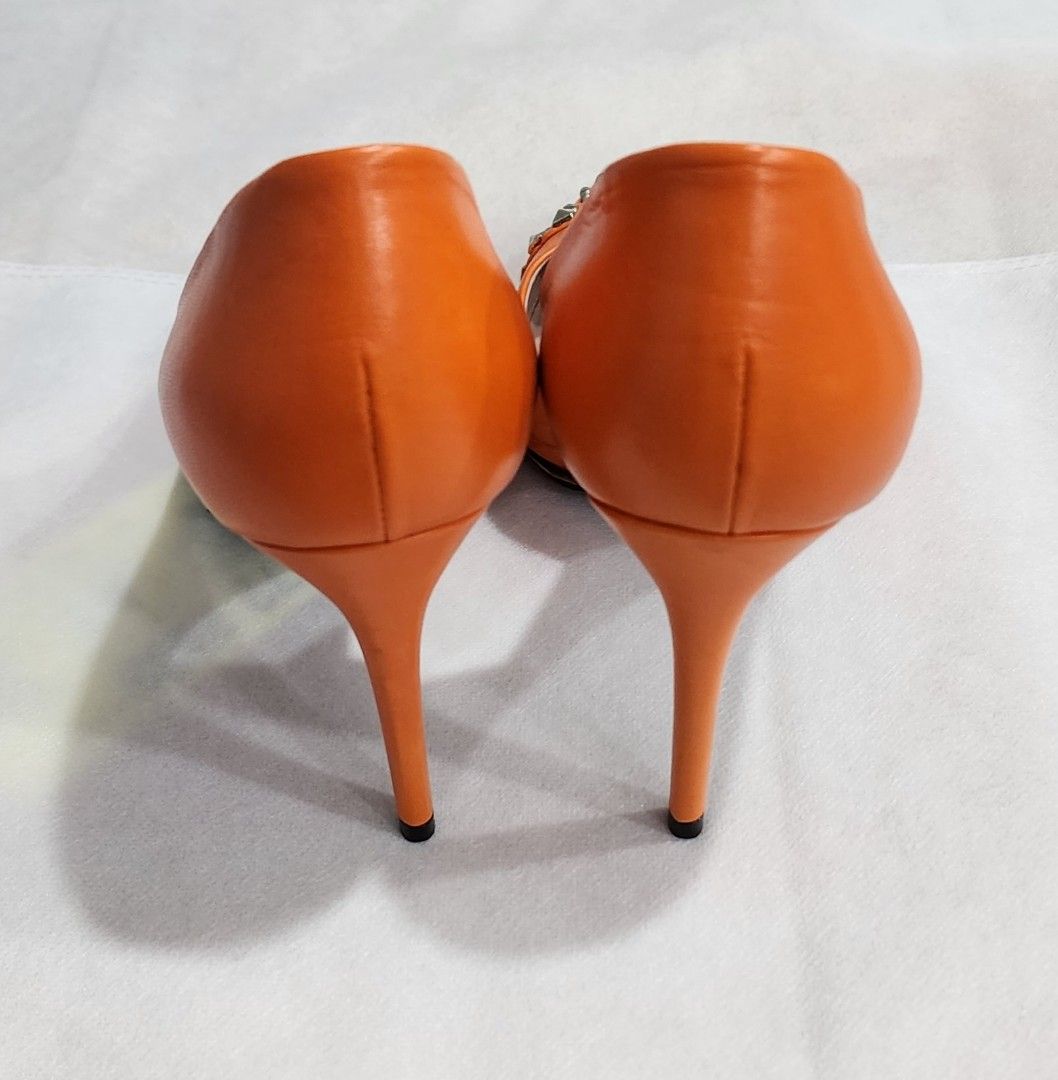 Orange hotsell gucci heels
