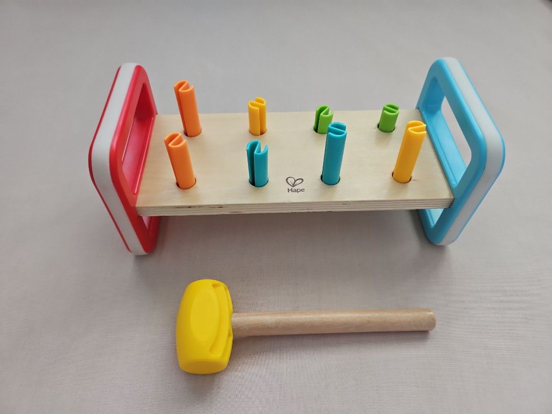 Hape cheap rainbow pounder