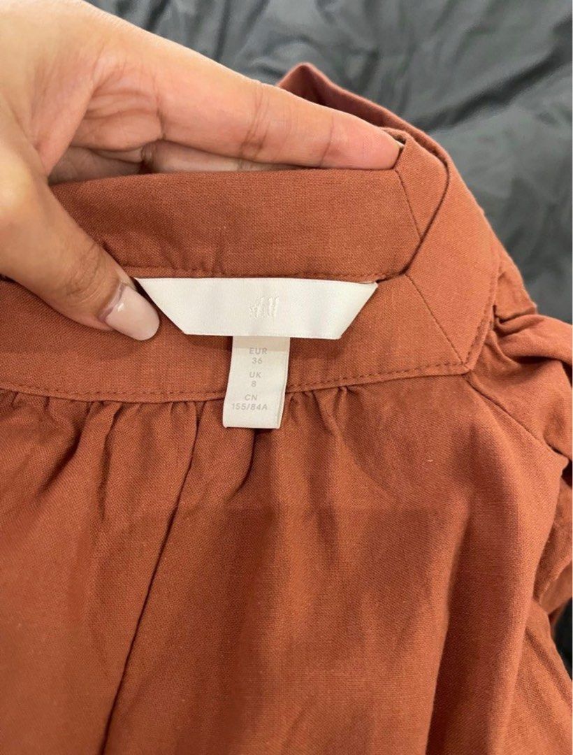 H&M Romper (Category: Rompers) located in Manila. Submitted by declutterwzk (Listing ID 1277153398, Image 3). Description: .
