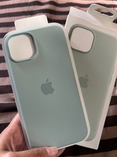 Iphone 14 silicone case (mag safe)