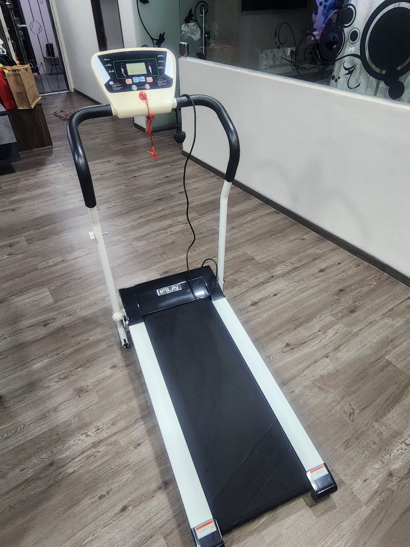 Irun treadmill machine Sports Equipment Exercise Fitness Cardio Fitness Machines on Carousell