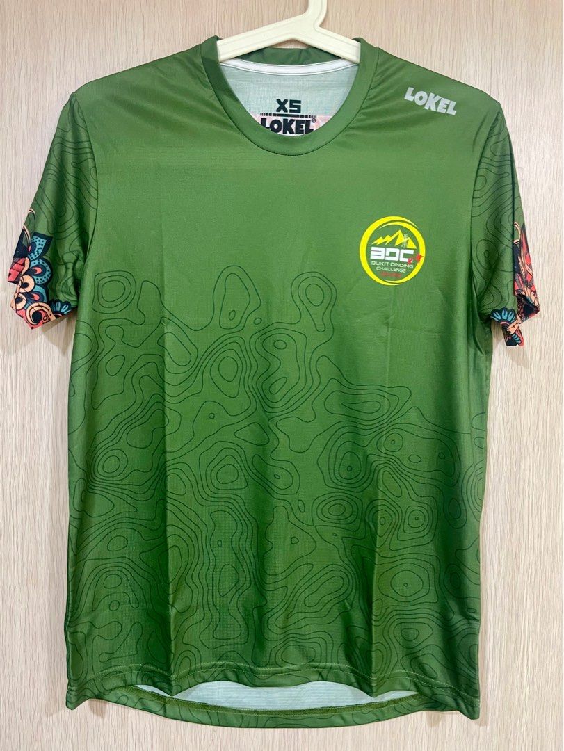 Jersi running, Sports Equipment, Hiking & Camping on Carousell