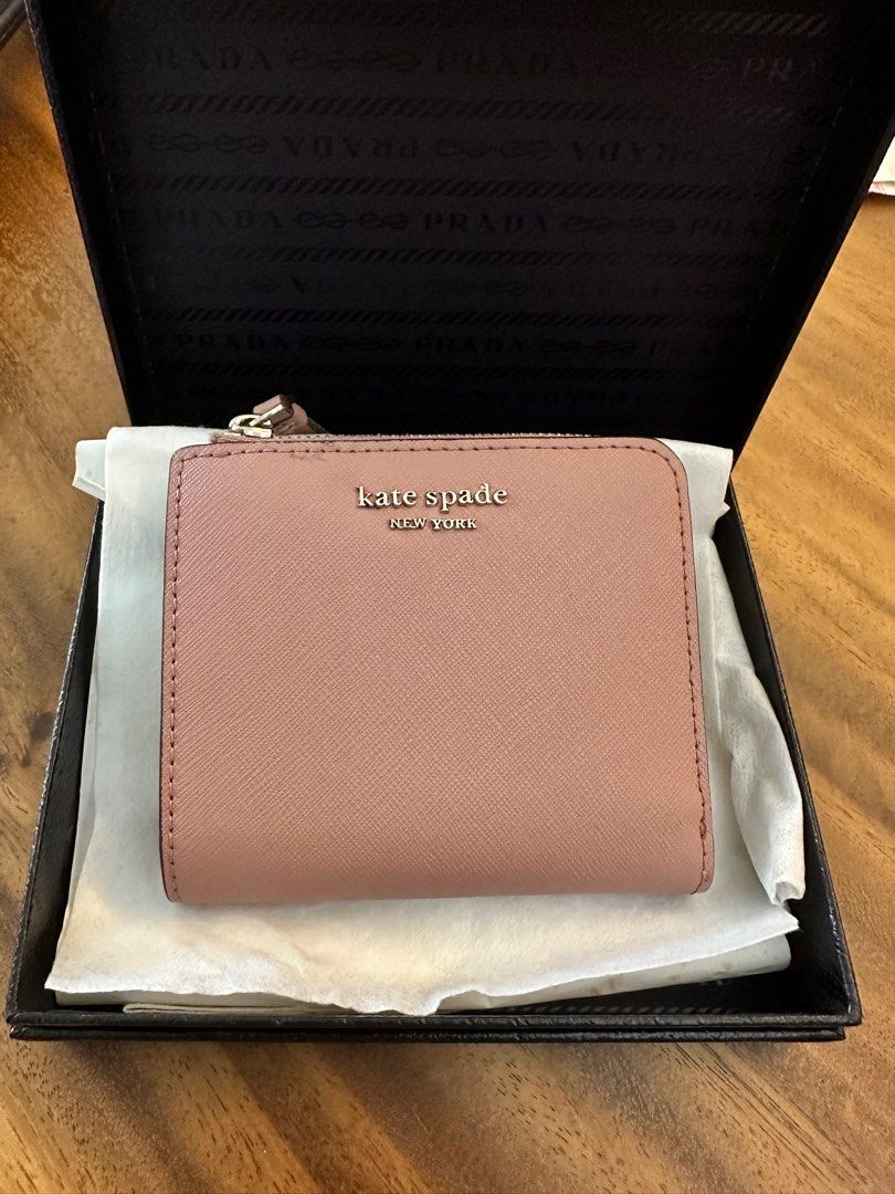 Black Pink Kate spade small L zip bifold wallet Luxury Bags Wallets on Carousell