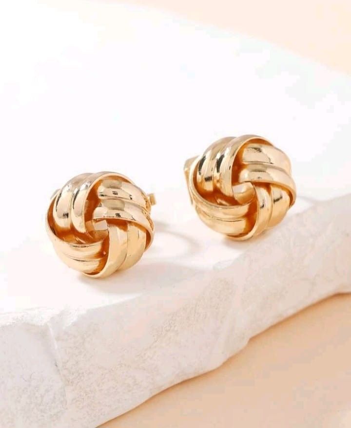 Gold ball top clip on earrings