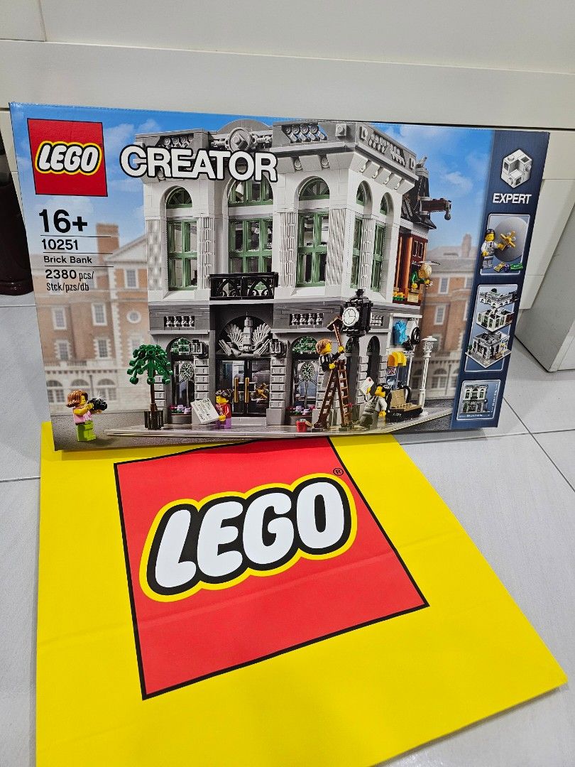 Lego 10251 deals