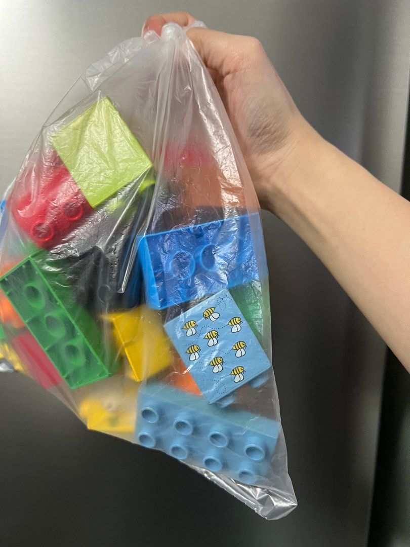 Mega bloks vs lego duplo cheap
