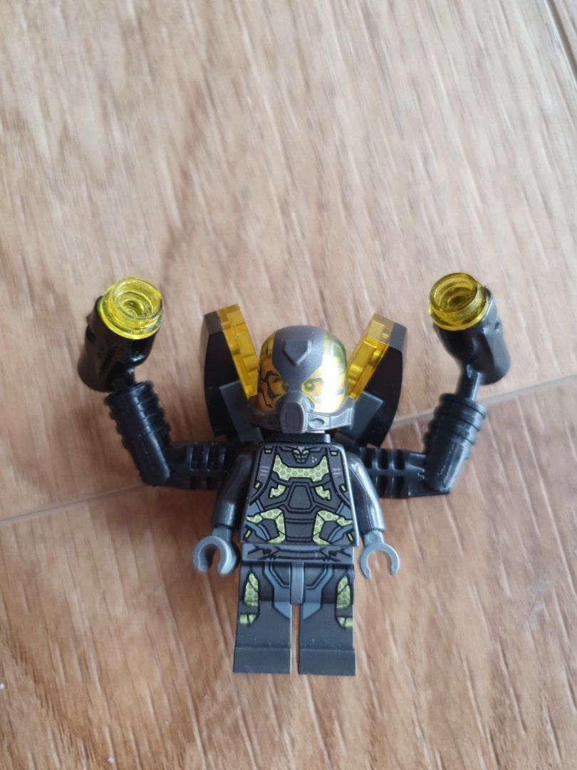 Lego Marvel Ant Man Superhero Yellow Jacket