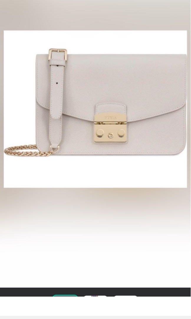 LIKE NEW Furla Metropolis medium size chain sling shoulder bag