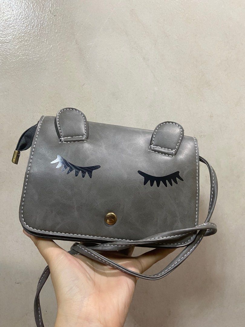 [Like New] Gray Shoulder Bag from Belladonna (Category: Shoulder Bags) located in Antipolo. Submitted by ud_moonlight (Listing ID 1277241656, Image 1). Description: - Bought from SM but never used - Great condition - No scratch or any damage - Cute for kids.