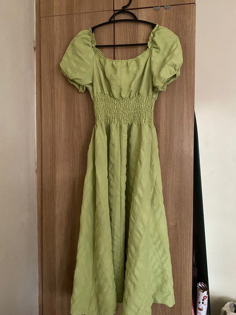 Lime Dress (Category: Dresses) located in Mandaluyong City. Submitted by preLAVed (Listing ID 1277154204, Image 1). Description: Dress (casual or Sunday dress) Very pretty Fits xs to small No flaws Buyer to shoulder sf .