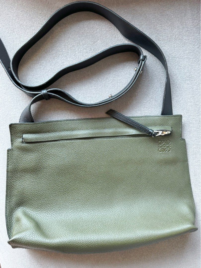 Loewe t on sale messenger bag