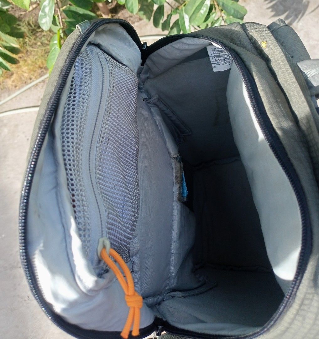 LOWE PRO BP450 AW (Category: Backpacks) located in General Santos City (Dadiangas). Submitted by midas_outdoors (Listing ID 1277108469, Image 3). Description: A great option for tech nomads. Specifically designed for photographers and videographers, Suitable for carrying tech gears. -Padded compartment for laptops and tablets: hold laptops up to 15 inches and tablets up to 10 inches. The compartment is padded to protect your devices from damage d