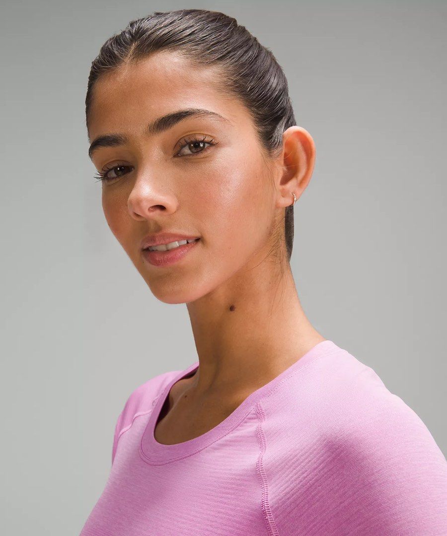 Lululemon Swiftly Tech Long Sleeve Shirt 2.0 Race Length, Women's Fashion,  Activewear on Carousell