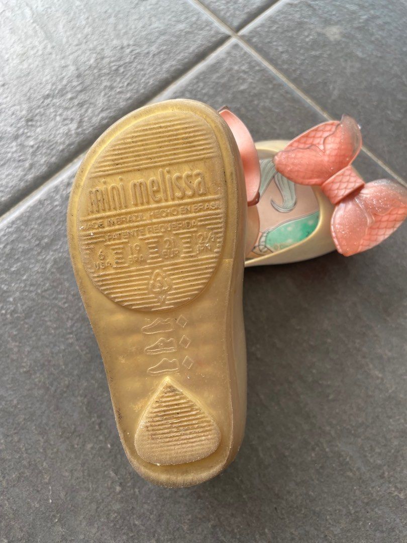 Fake melissa clearance shoes