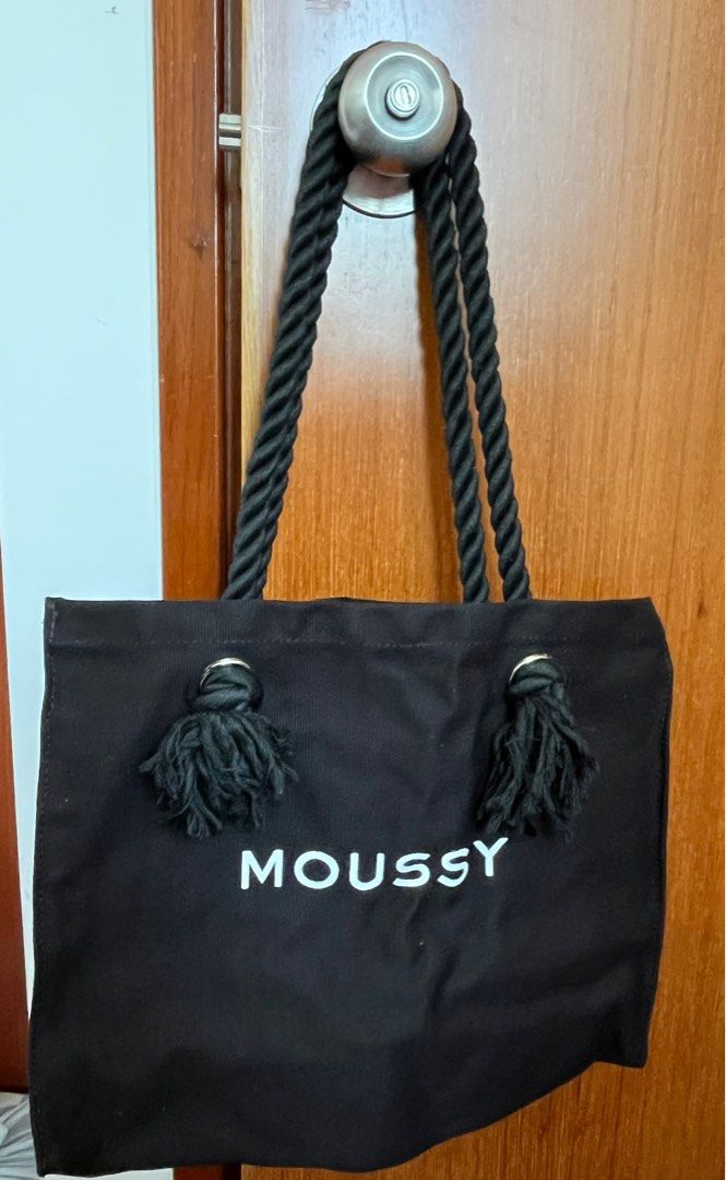 Moussy 黑色袋, 女裝, 手袋及銀包, Tote Bags - Carousell