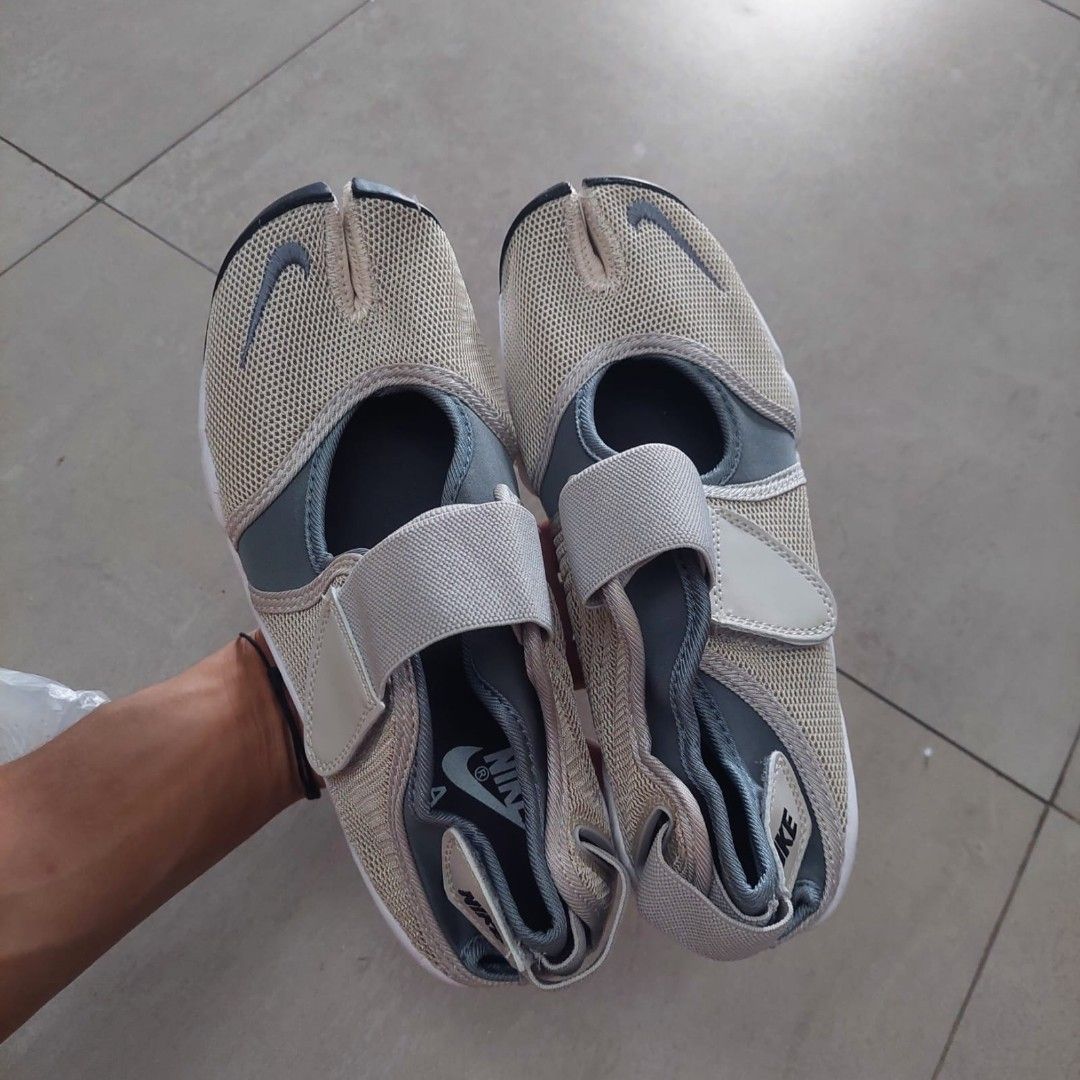 NIKE AIR RIFT 39 GREY