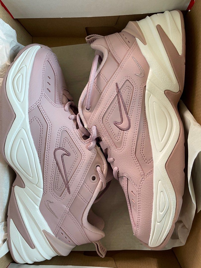 pink nike tekno
