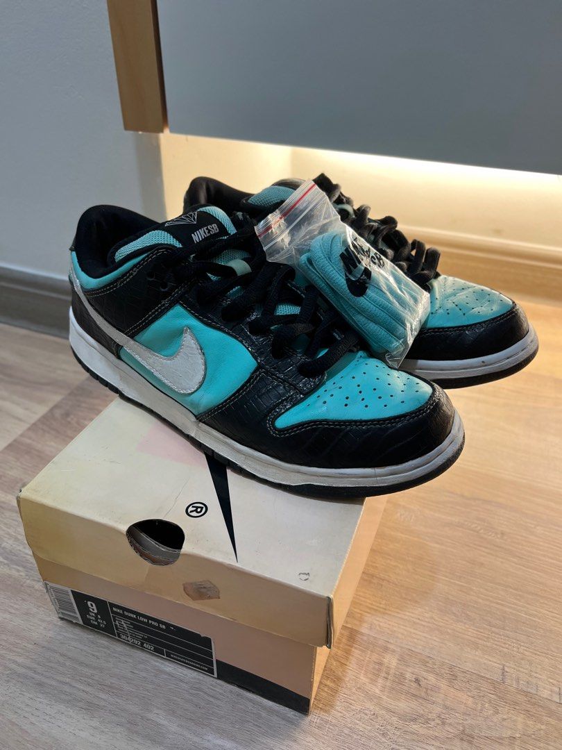Tiffany blue sb store