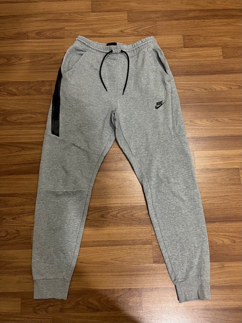 Nike techwear joggers online