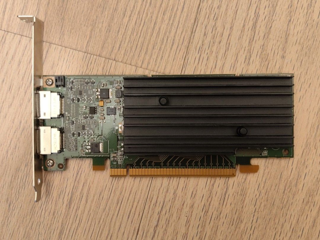 nVidia Quadro NVS295 PCI-Express16用 DisplayPort2系統  rdzdsi3 Amazon.com: NVIDIA Quadro NVS 295 by PNY 256MB GDDR3 PCI