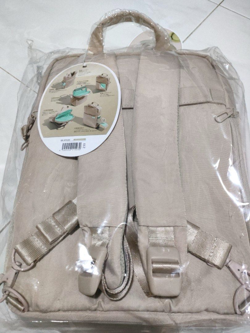 Off toco Elecom Backpack (Category: Backpacks) located in Singapore. Submitted by tripletuno (Listing ID 1255111311, Image 2). Description: Never opened before. Comes with tag. Got it from Harvey Norman but didn't used it in the end.. Sand Beige colour.