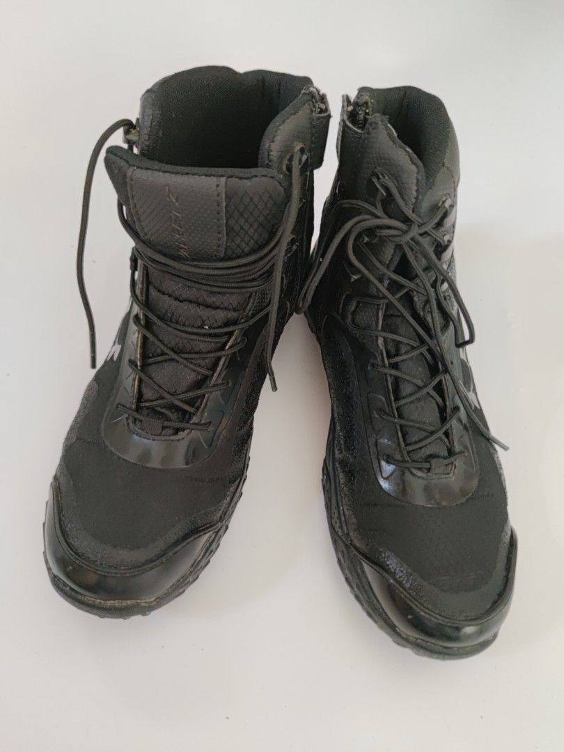 Under armour deals safety shoes