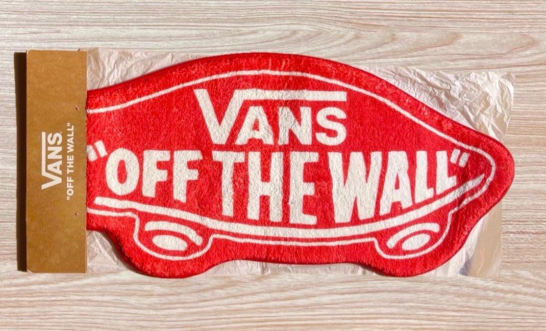 Vans off the store wall floor mat