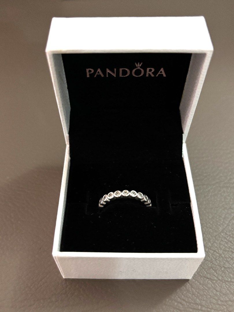 Alluring brilliant ring pandora top