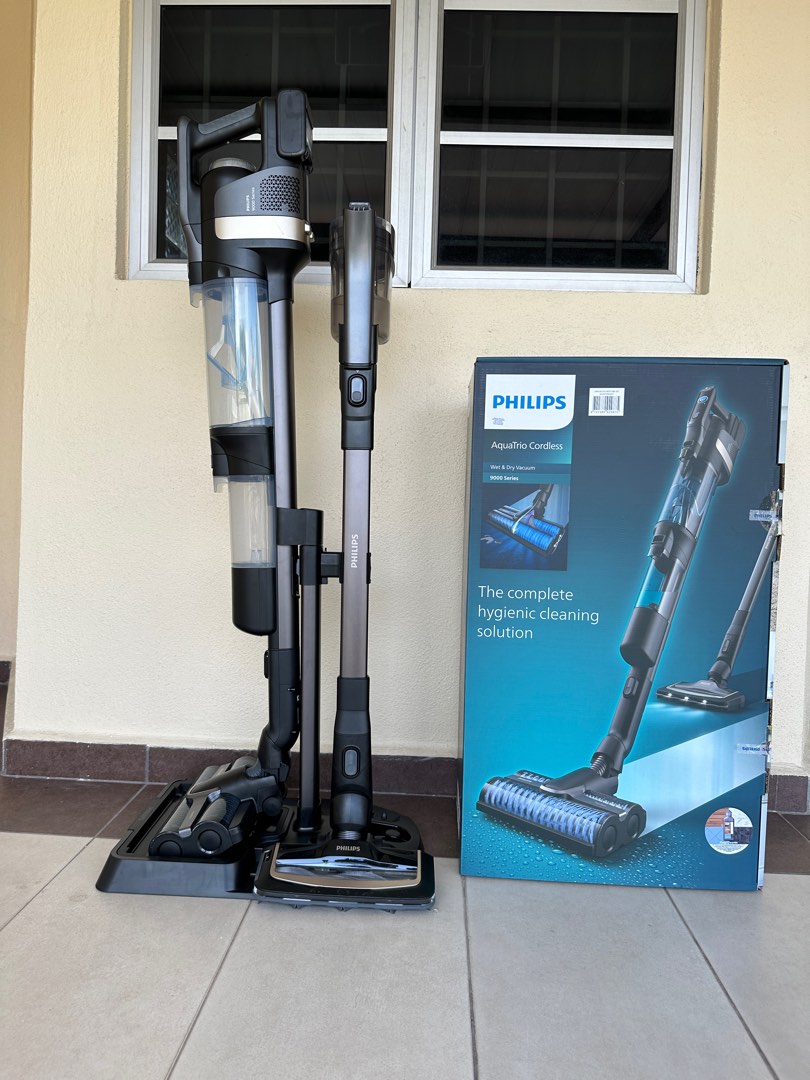 Philips AquaTrio Cordless 9000 Vacuum