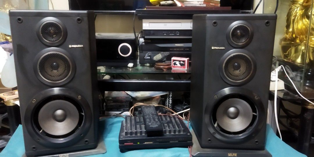Pioneer S-P710V 3 Way Speaker (Category: Soundbars, Speakers & Amplifiers) located in Pasay City. Submitted by marineljapansurplus (Listing ID 1277140490, Image 1). Description: Pls read. Basahin mo Muna.. Price, Specs, location posted to Refrain from asking.. Pioneer 3 way speaker Model: S-P710V Made in Japan Impedance 6 ohms Max power 60W Condition: Working Bookshelf Dimension: 15" x 7" x 8¼" SPEAKER ONLY ampli not included Issues: edging (mada