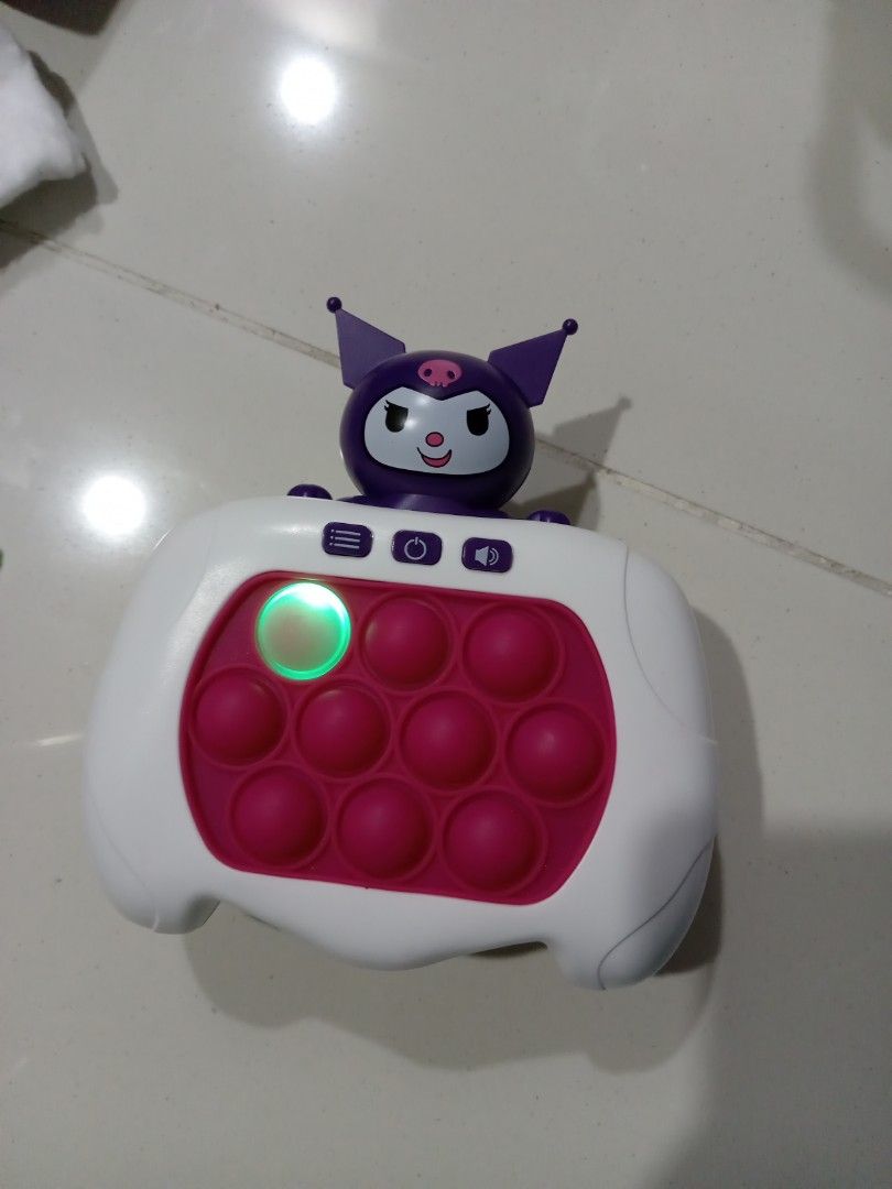 Pop it game (Category: Board Games & Puzzles) located in Singapore. Submitted by fr3yaliketocrochet (Listing ID 1277261720, Image 3). Description: Buy please.