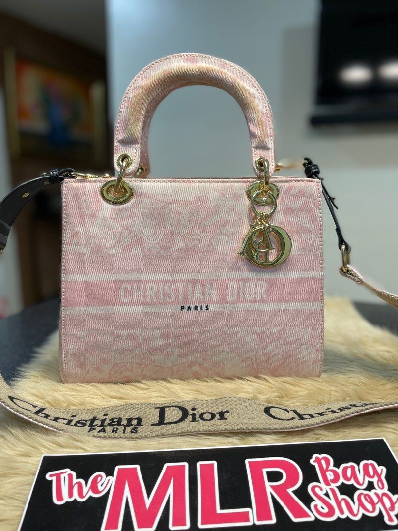 Preloved Lady Dior Sling (Category: Luxury Bags & Wallets) located in Bacoor. Submitted by themlrbagshop2.0 (Listing ID 1277163004, Image 1). Description: Preloved Lady Dior Canvas Bag ✅PM FOR THE PRICE 25cm Intact Canvas Minor Flaw: Stains on the handles due to storage but will provide twillies. ☺️ with sling Disclaimer: Themlrbagshop 2.0 is not associated or affiliated with any brands mentioned. All copyrights reserved to the rightful original 
