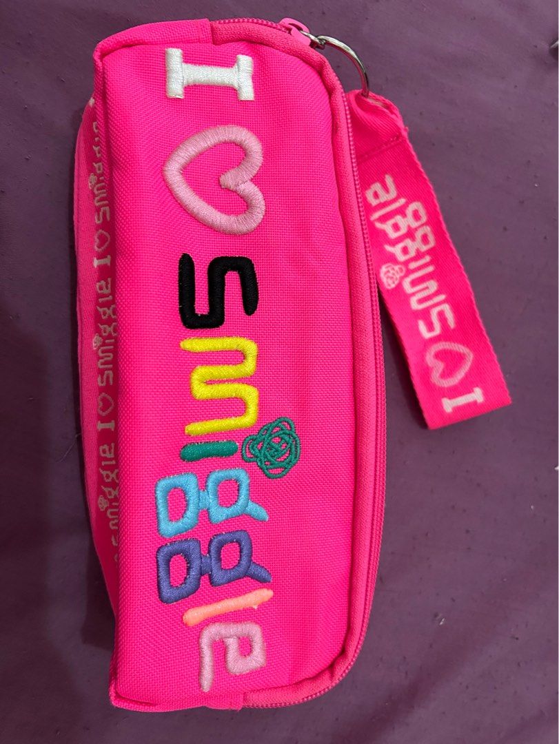 Preloved Smiggle Pencil Case (Category: Stationery & School Supplies) located in Manila. Submitted by mysticwater.4605ca (Listing ID 1277107058, Image 1). Description: Flaws: refer to 2nd photo Used as charger case.