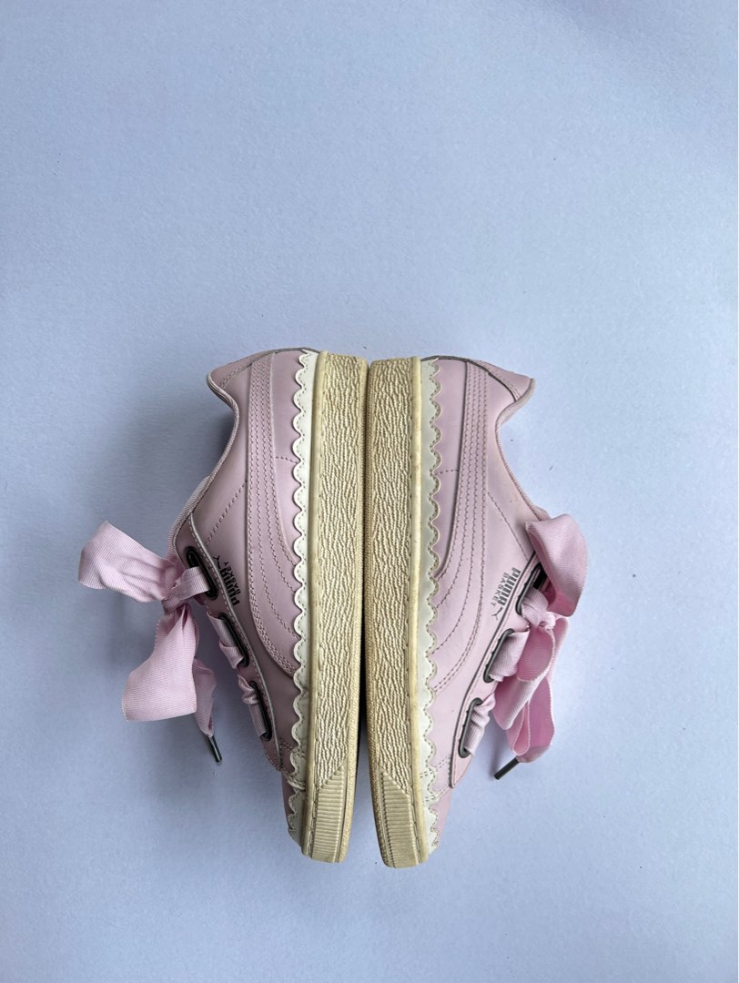 Puma basket heart scallop sneaker top