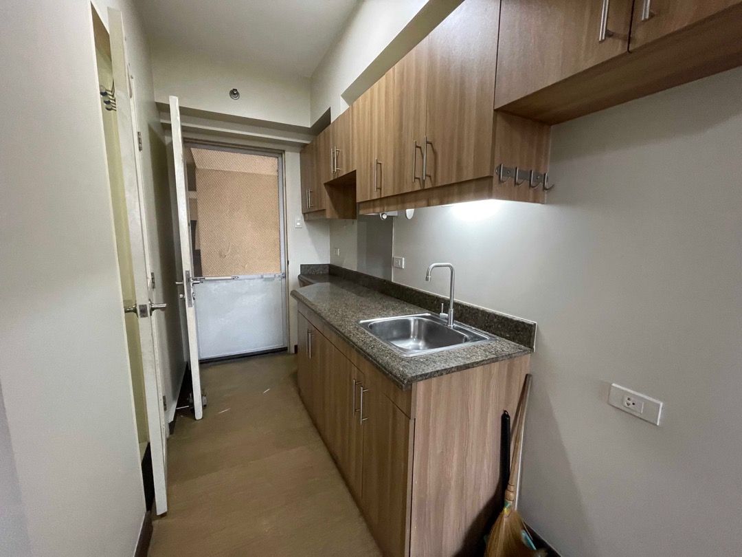 Quezon City Visayas Ave Condo Studio Stellar Place DMCI for sale